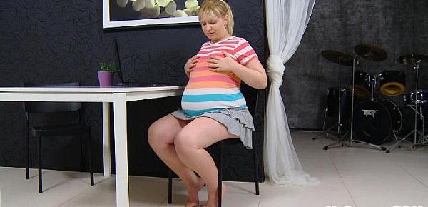  Pregnant Jenny 05 from MyPreggo.com